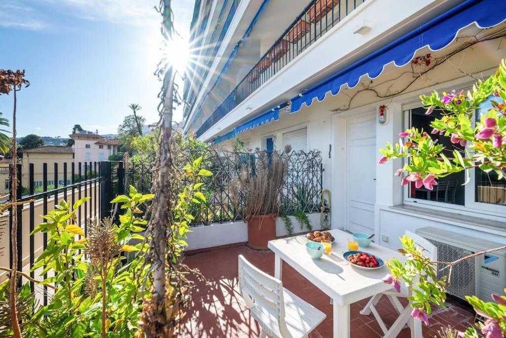 L'Oiseau Bleu - Terrasse - Parking Collectif - Climatisation Apartment Menton Ngoại thất bức ảnh